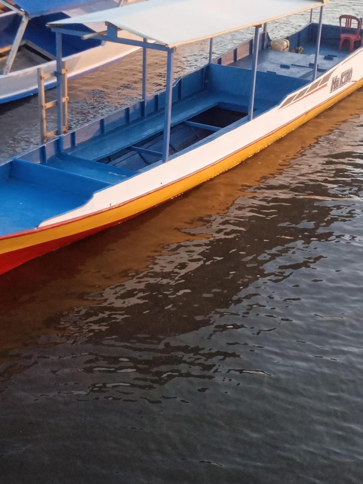 Riung Tiga Empat Tujuh Guesthouse Zewnętrze zdjęcie